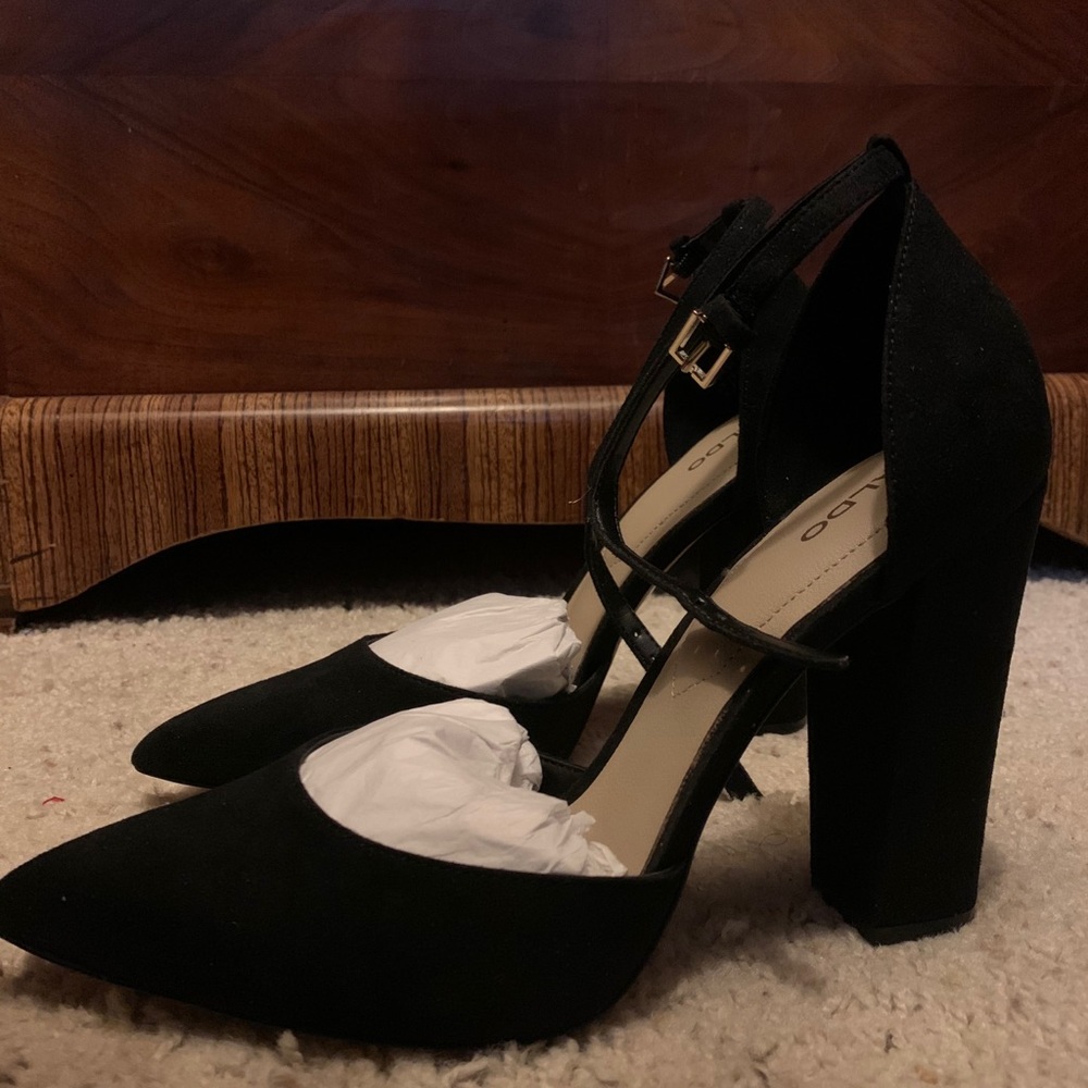 Black Pointed Toe Heels